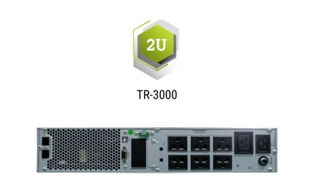 ด้านหลังเครื่องสำรองไฟฟ้า CLEANLINE TR-3000 True On-Line Rack-mount พร้อมช่องเชื่อมต่อครบครัน